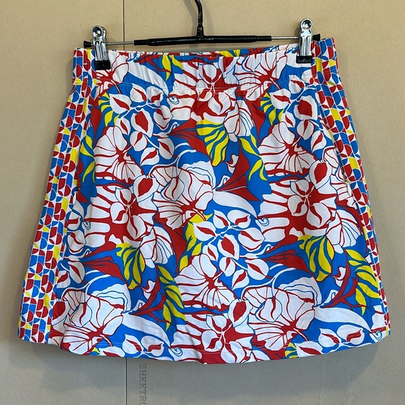 J. McLaughlin Pants - J. McLaughlin Multi-Color Floral Pull-On Skort. Sz S.